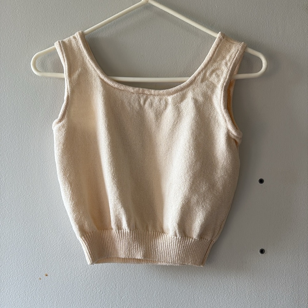 St John Cropped Sweater Tank - Picture 5 of 5